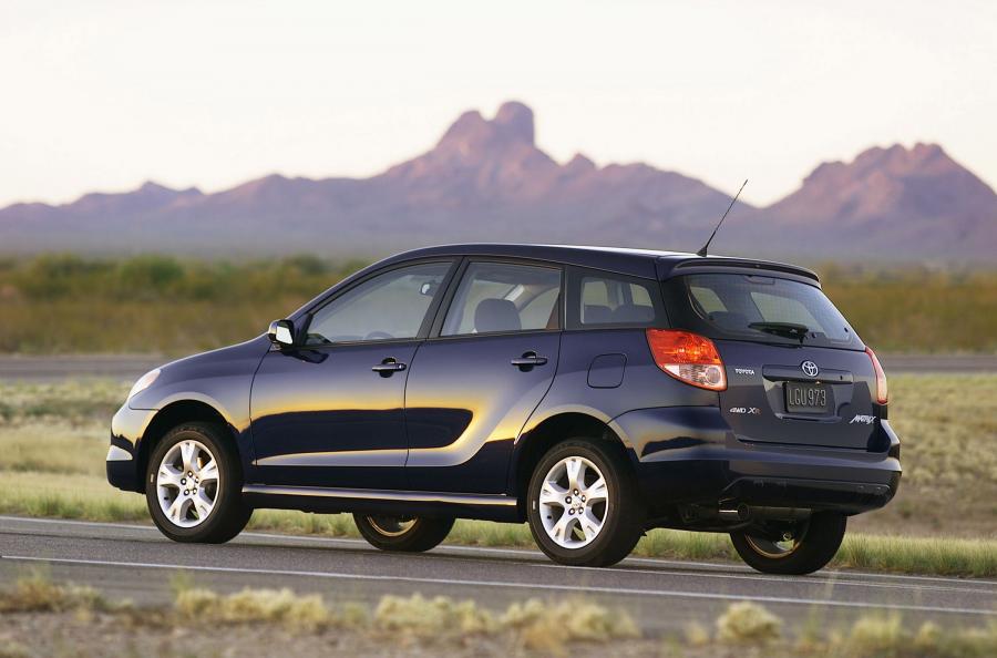  Toyota Matrix 2003 года  (фото 41 из 102)